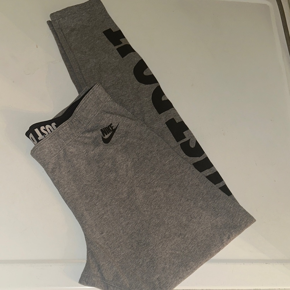 Nike women’s Charcoal Gray “Just Do It “ leggings